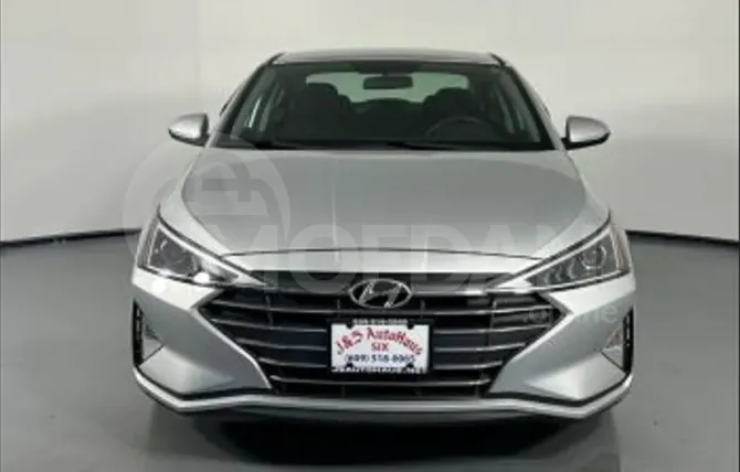 Hyundai Elantra 2019 Тбилиси - изображение 1