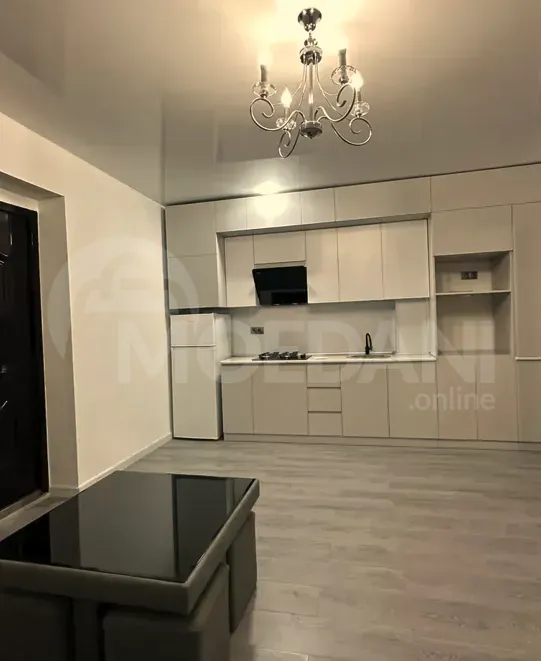 ქირავდება 2 ოთახიანი ბინა 50მ² 1/9 სართ ბათუმი - photo 2