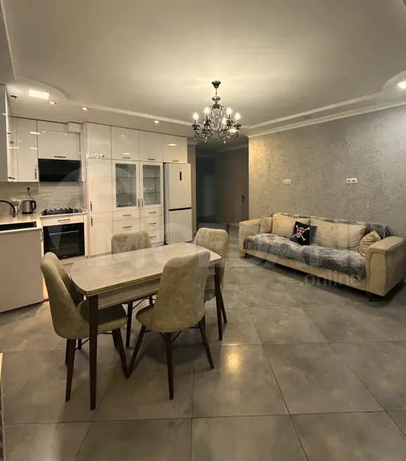 ქირავდება 3 ოთახიანი ბინა 70მ² 8/14 სართ ბათუმი - photo 1