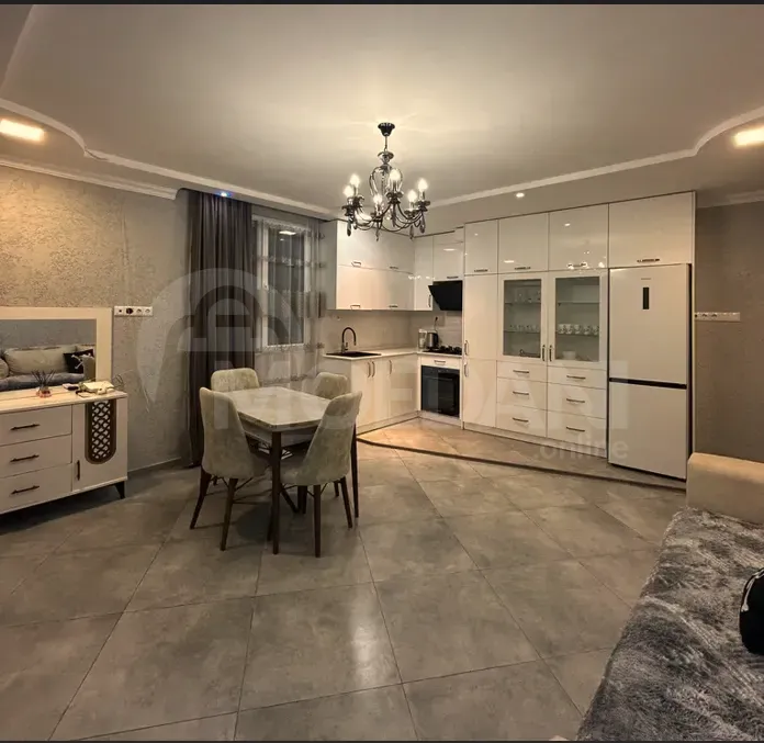 ქირავდება 3 ოთახიანი ბინა 70მ² 8/14 სართ ბათუმი - photo 2