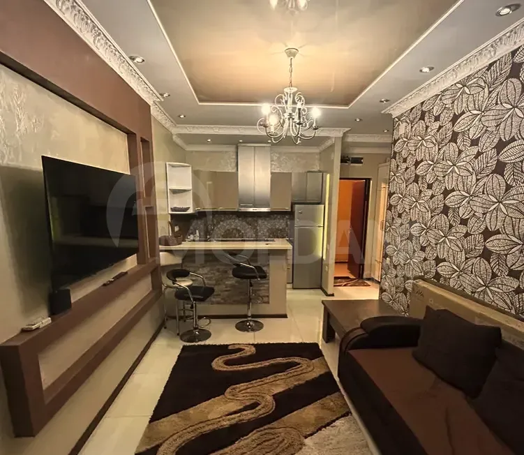 Сдам 2-комн. квартиру 52м² 10/22 эт. Батуми - изображение 1