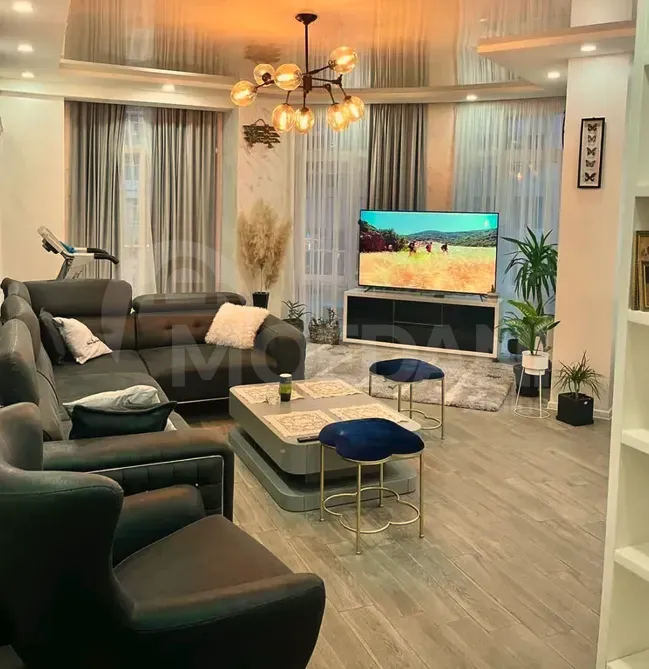 Сдам 3-комн. квартиру 80м² 3/18 эт. Батуми - изображение 2