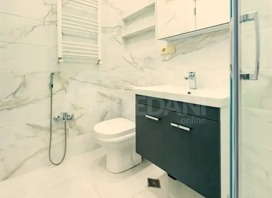 ქირავდება 2 ოთახიანი ბინა 55მ² 4/28 სართ ბათუმი - photo 10