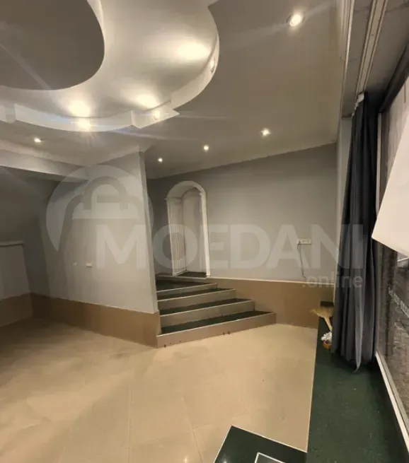 Ქირავდება უნივერსალური კომერციული ფართი ბათუმი - photo 10