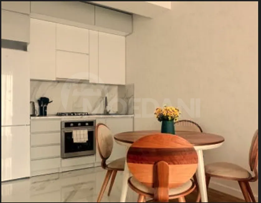 Сдам 2-комн. квартиру на сутки в Тбилиси  65м² 9/22 эт. Тбилиси - изображение 4