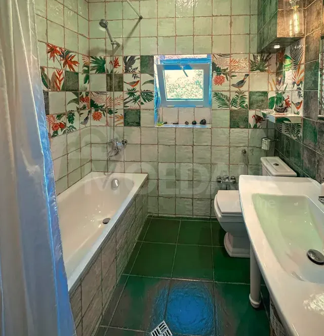 Сдам 2-комн. квартиру на сутки в Тбилиси  65м² 5/5 эт. Тбилиси - изображение 6