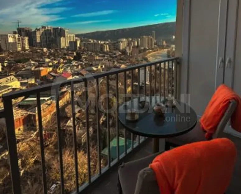 Сдам 2-комн. квартиру на сутки в Тбилиси  55м² 10/14 эт. Тбилиси - изображение 10