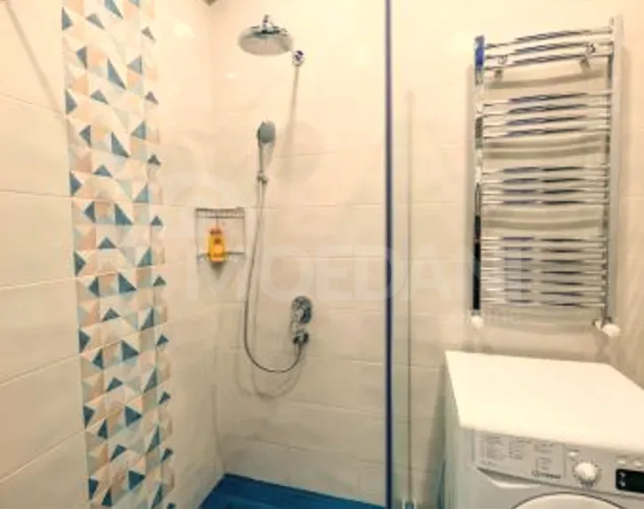 Сдам 2-комн. квартиру на сутки в Тбилиси  60м² 10/14 эт. Тбилиси - изображение 5