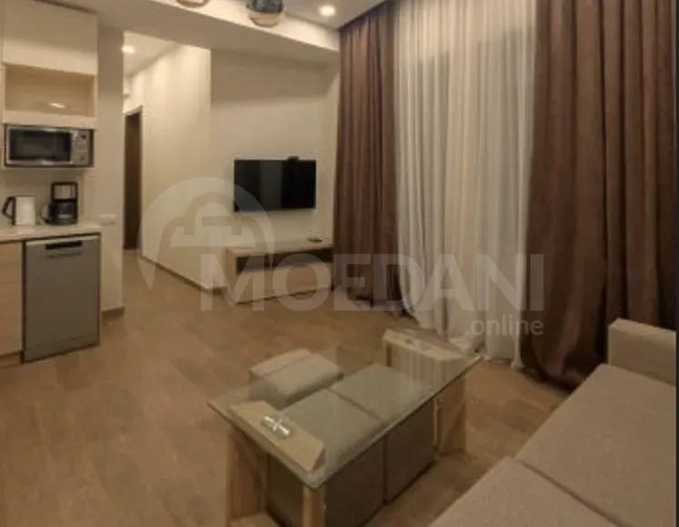 Сдам 2-комн. квартиру на сутки в Тбилиси  65м² 4/7 эт. Тбилиси - изображение 2