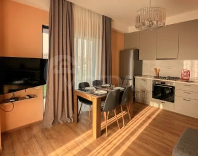 Сдам 2-комн. квартиру на сутки в Тбилиси  75м² 6/22 эт. Тбилиси - изображение 2