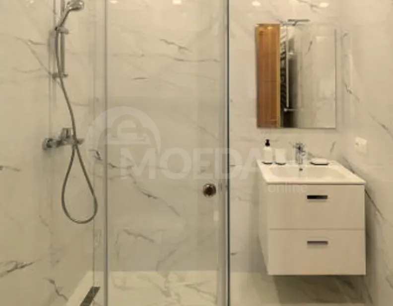 Сдам 2-комн. квартиру на сутки в Тбилиси  75м² 6/22 эт. Тбилиси - изображение 5