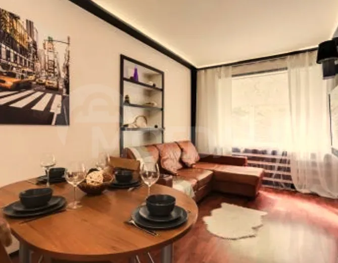 Сдам 2-комн. квартиру на сутки в Тбилиси  60м² 10/15 эт. Тбилиси - изображение 1