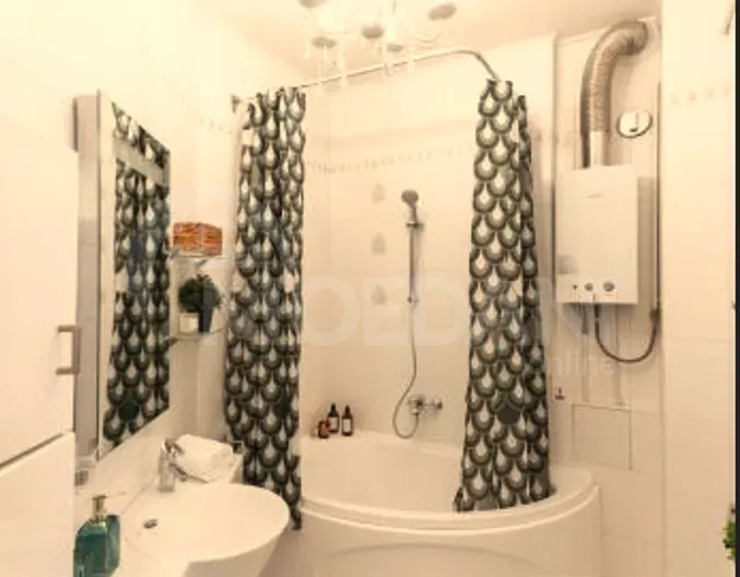 Сдам 2-комн. квартиру на сутки в Тбилиси  89м² 4/19 эт. Тбилиси - изображение 11