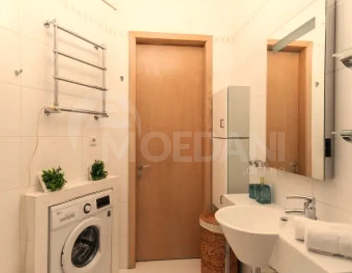 Сдам 2-комн. квартиру на сутки в Тбилиси  89м² 4/19 эт. Тбилиси - изображение 10