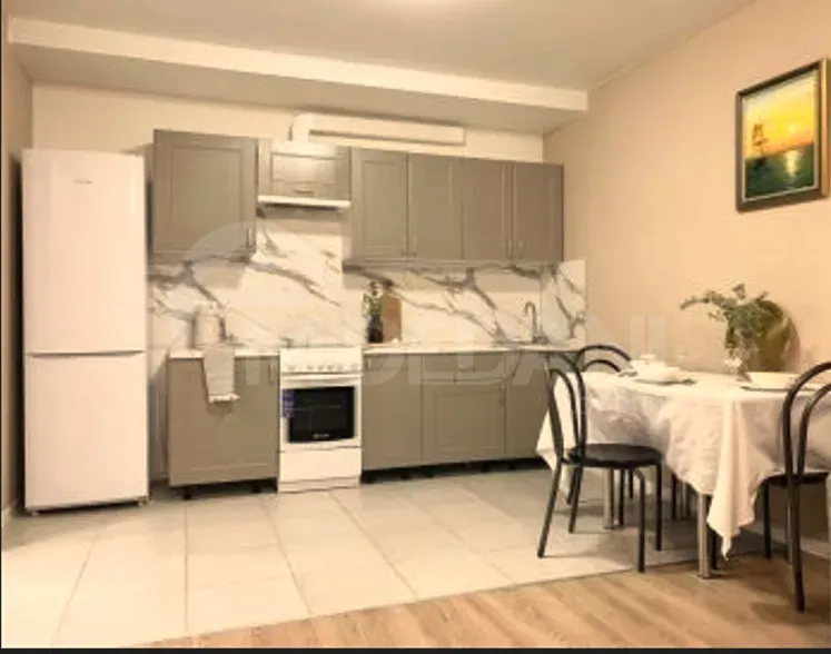 Сдам 3-комн. квартиру на сутки в Тбилиси  75м² 4/7 эт. Тбилиси - изображение 2