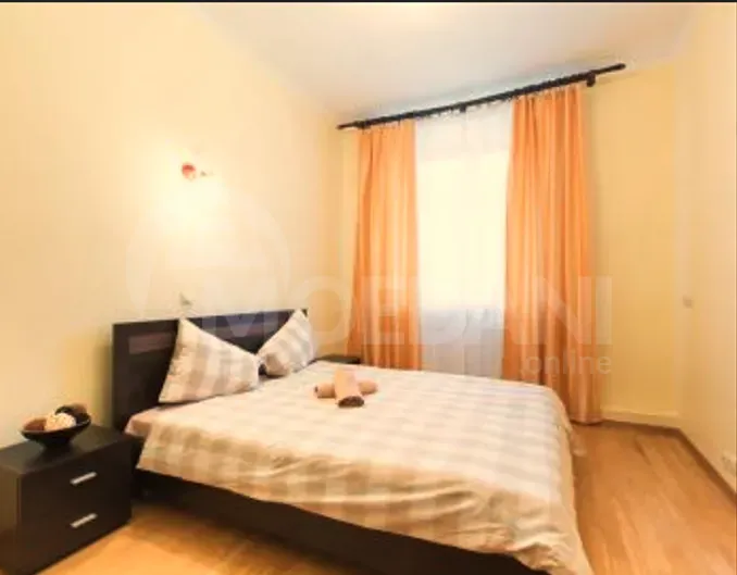 Сдам 2-комн. квартиру на сутки в Тбилиси  65м² 7/12 эт. Тбилиси - изображение 5