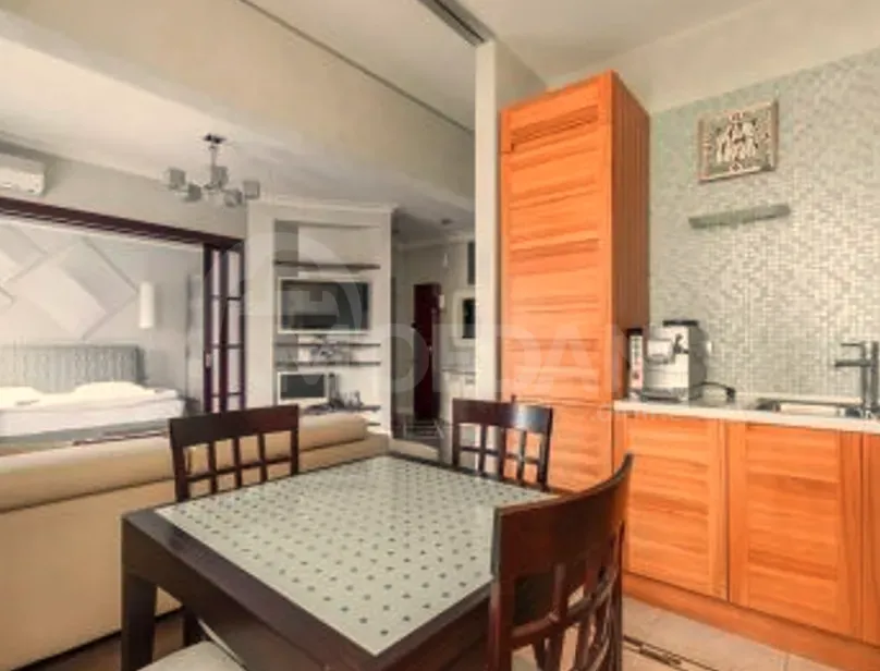 ქირავდება 2 ოთახიანი ბინა დღიურად თბილისში  55მ² 7/19 სართ თბილისი - photo 3