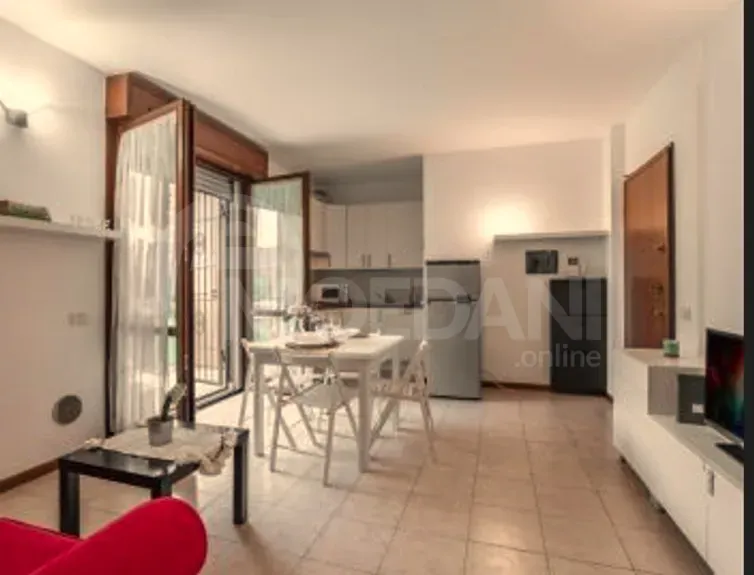 Сдам 2-комн. квартиру на сутки в Тбилиси  65м² 5/7 эт. Тбилиси - изображение 4