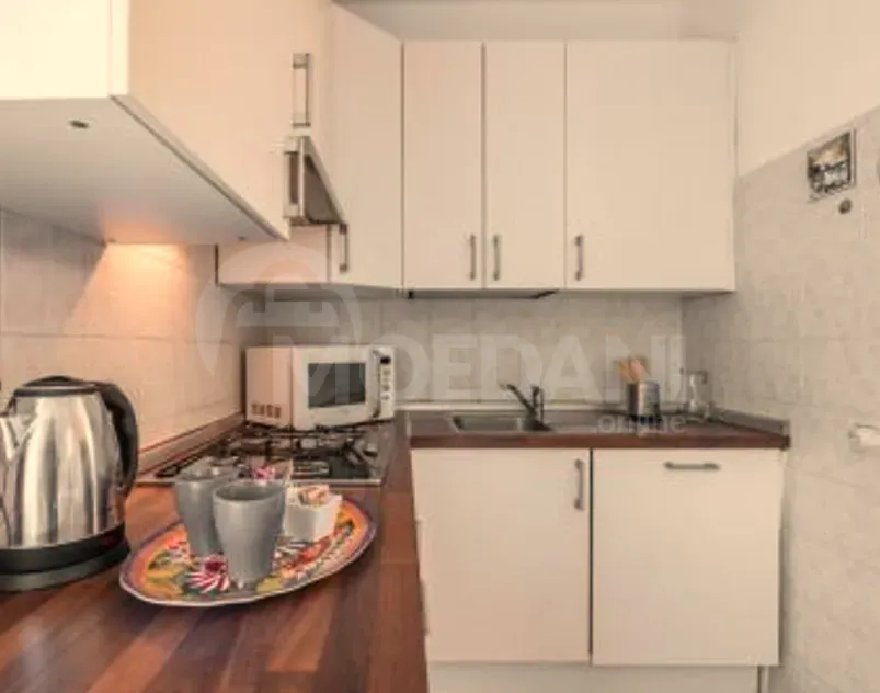 Сдам 2-комн. квартиру на сутки в Тбилиси  65м² 5/7 эт. Тбилиси - изображение 6