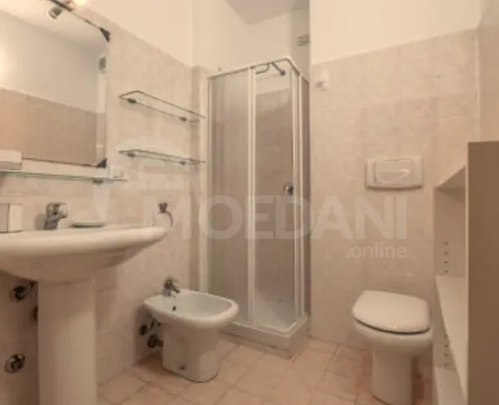 Сдам 2-комн. квартиру на сутки в Тбилиси  65м² 5/7 эт. Тбилиси - изображение 7