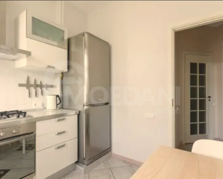 Сдам 2-комн. квартиру на сутки в Тбилиси  65м² 6/22 эт. Тбилиси - изображение 6