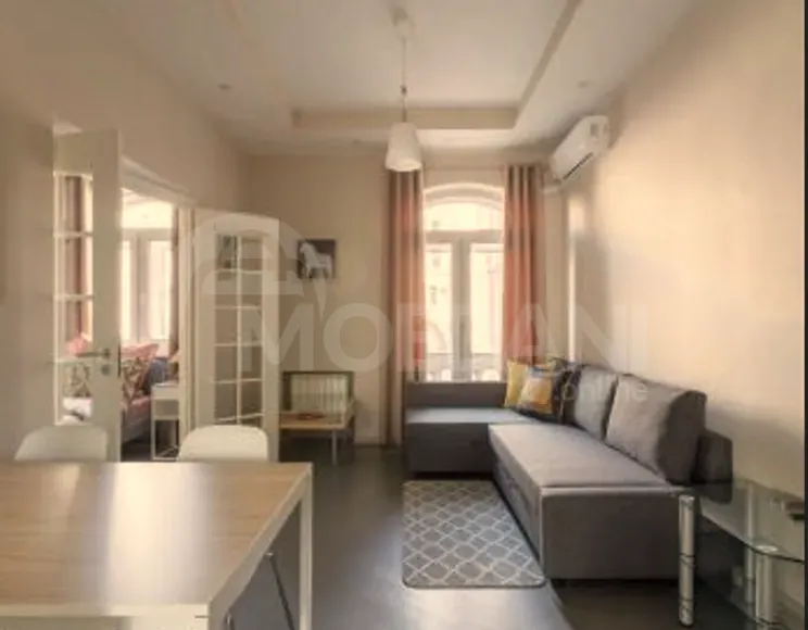 Сдам 2-комн. квартиру на сутки в Тбилиси  65м² 6/22 эт. Тбилиси - изображение 2