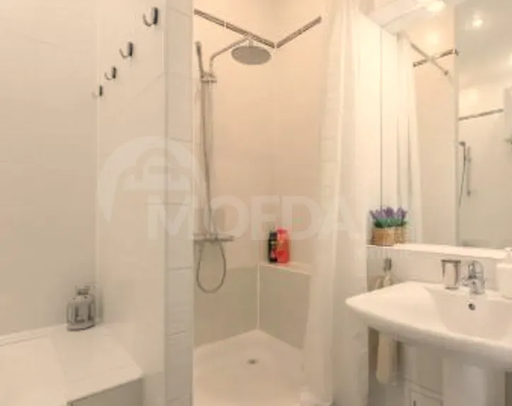 Сдам 2-комн. квартиру на сутки в Тбилиси  65м² 6/22 эт. Тбилиси - изображение 10