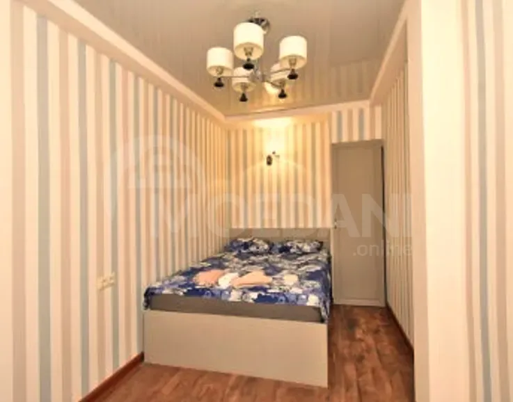 ქირავდება 2 ოთახიანი ბინა დღიურად თბილისში  67მ² 5/22 სართ თბილისი - photo 8