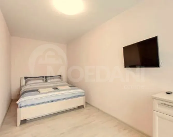 Сдам 2-комн. квартиру на сутки в Тбилиси  65м² 6/18 эт. Тбилиси - изображение 6