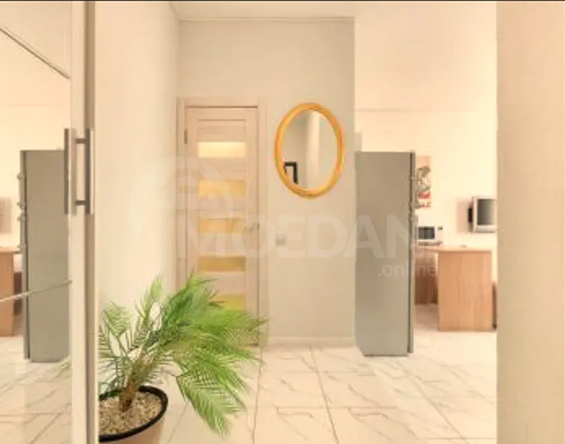 Сдам 2-комн. квартиру на сутки в Тбилиси  65м² 8/11 эт. Тбилиси - изображение 1