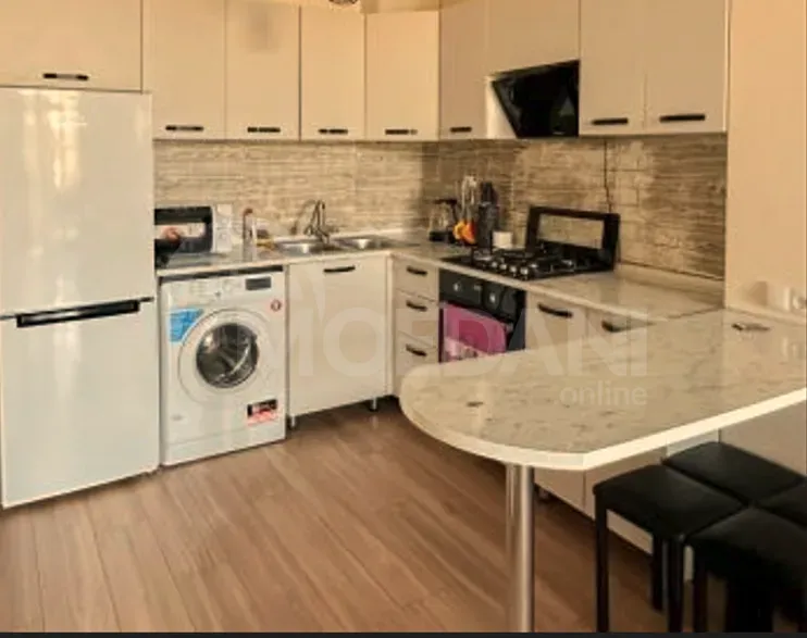 ქირავდება 3 ოთახიანი ბინა დღიურად თბილისში  80მ² 4/12 სართ თბილისი - photo 4