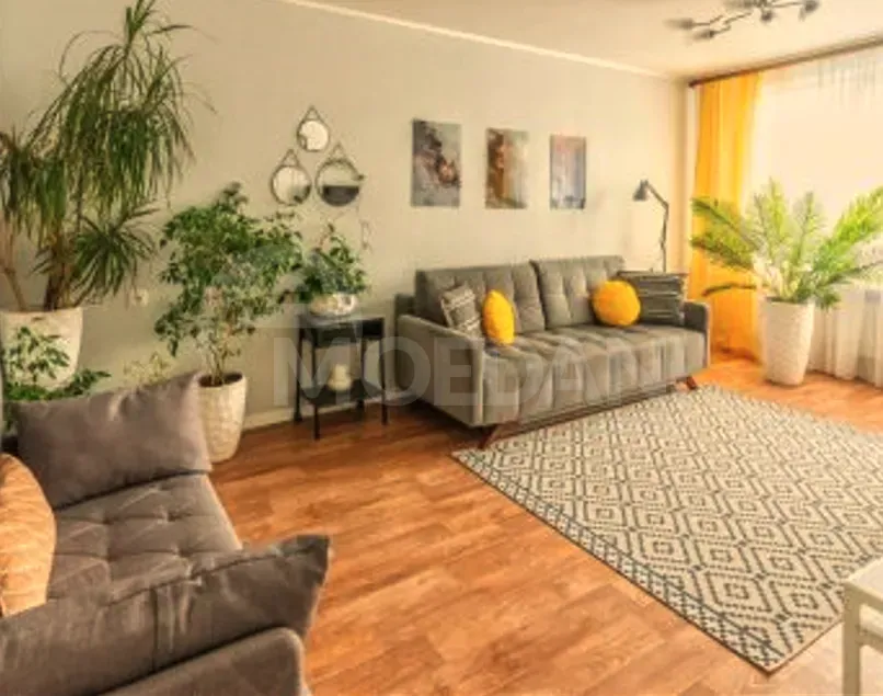 Сдам 2-комн. квартиру на сутки в Тбилиси  75м² 10/18 эт. Тбилиси - изображение 1