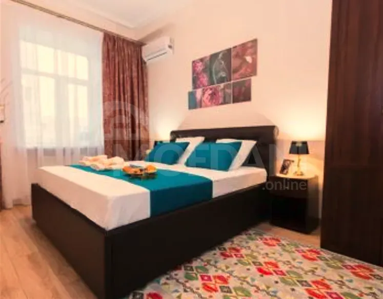 Сдам 2-комн. квартиру на сутки в Тбилиси  55м² 7/19 эт. Тбилиси - изображение 4