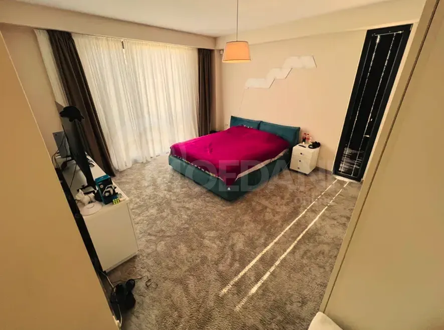 ქირავდება სახლი 1430м² თბილისი - photo 8