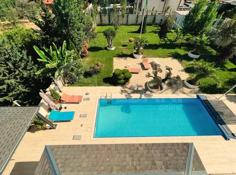 ქირავდება სახლი 1430м² თბილისი - photo 3