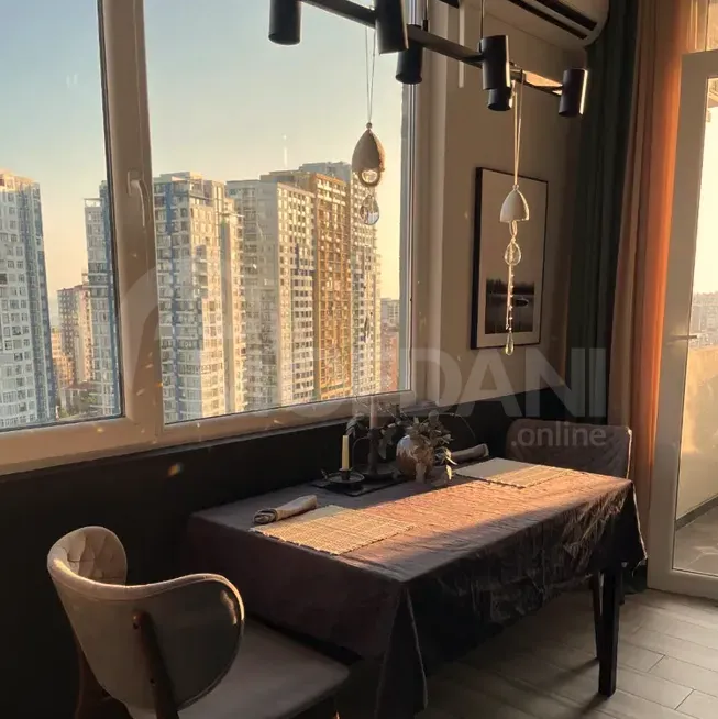 Продам 1-комн. квартиру 33м² 18/20 эт. Батуми - изображение 1