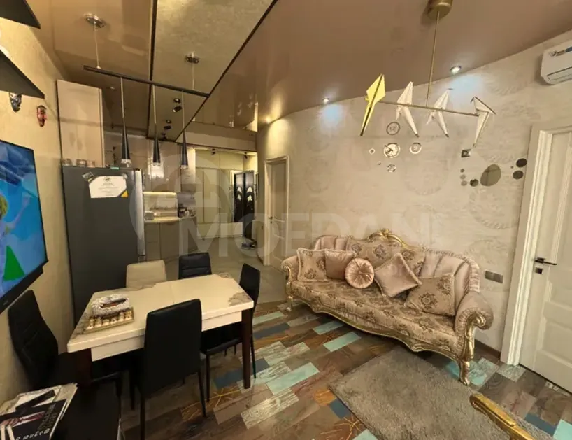 Apartments For Sale three-room 82м² 3/10 floor Tbilisi - photo 3