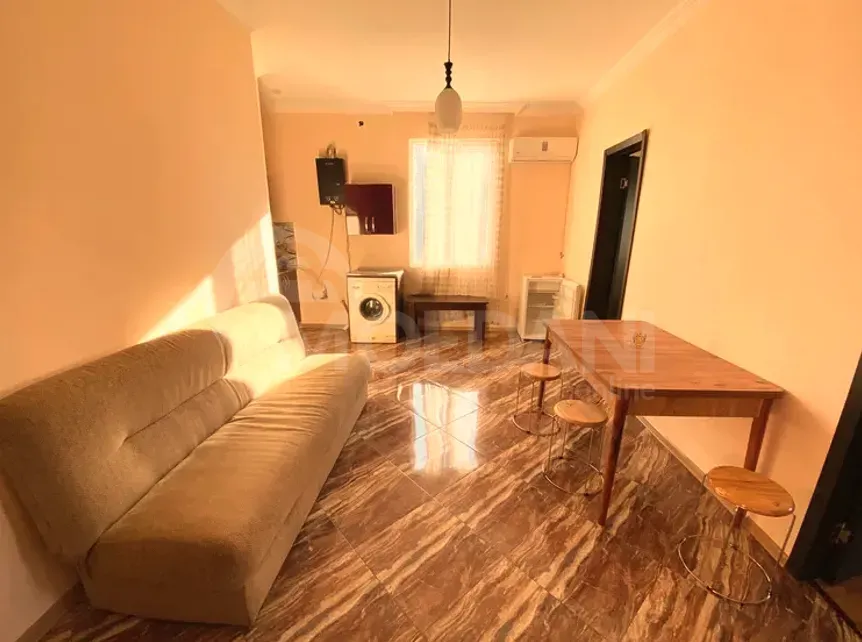 Продам 3-комн. квартиру 46м² 4/4 эт. Кобулети - изображение 1