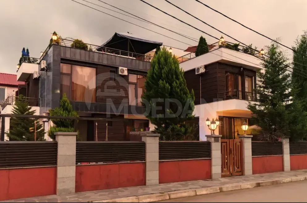 იყიდება 6 ოთახიანი ბინას 244მ² 2/2 სართ ოზურგეთი - photo 1