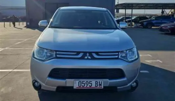 Mitsubishi Outlander 2014 თბილისი