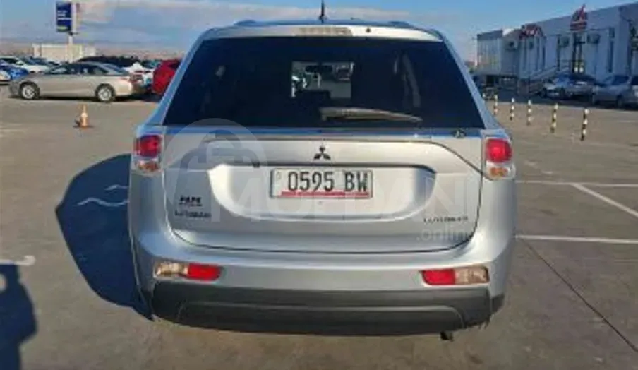 Mitsubishi Outlander 2014 Тбилиси - изображение 7
