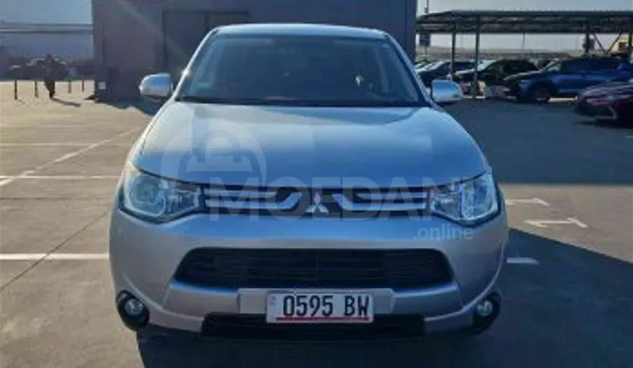 Mitsubishi Outlander 2014 Тбилиси - изображение 1