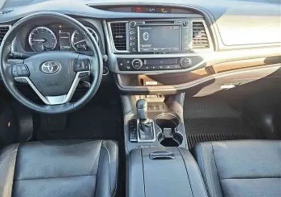 Toyota Highlander 2018 Tbilisi