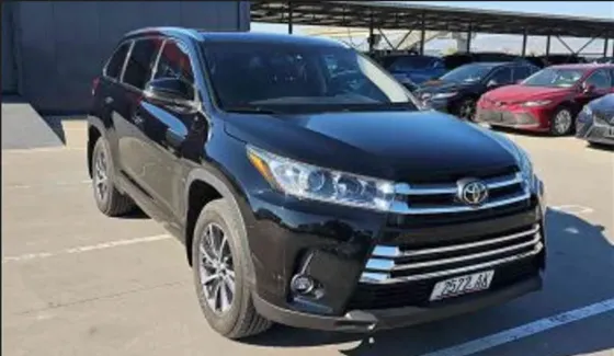 Toyota Highlander 2017 თბილისი