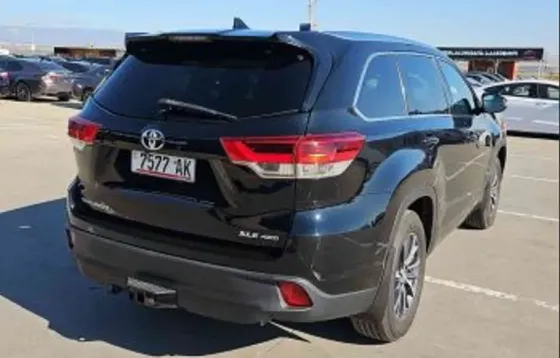 Toyota Highlander 2017 თბილისი