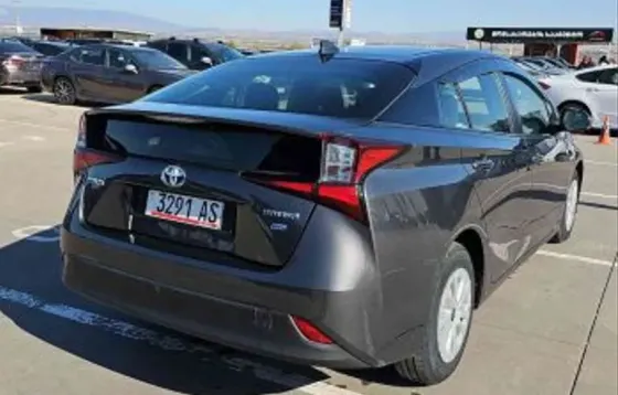 Toyota Prius 2019 თბილისი