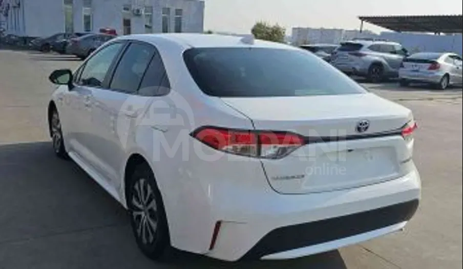 Toyota Corolla 1.8L 2020 Тбилиси - изображение 3