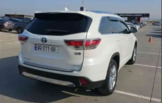 Toyota Highlander 2016 თბილისი