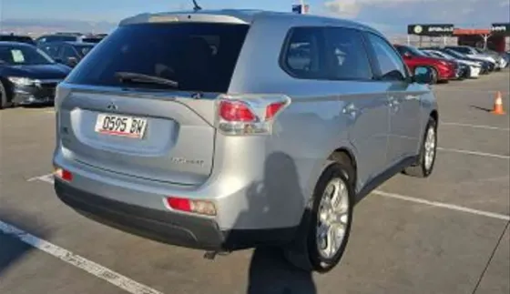 Mitsubishi Outlander 2014 თბილისი