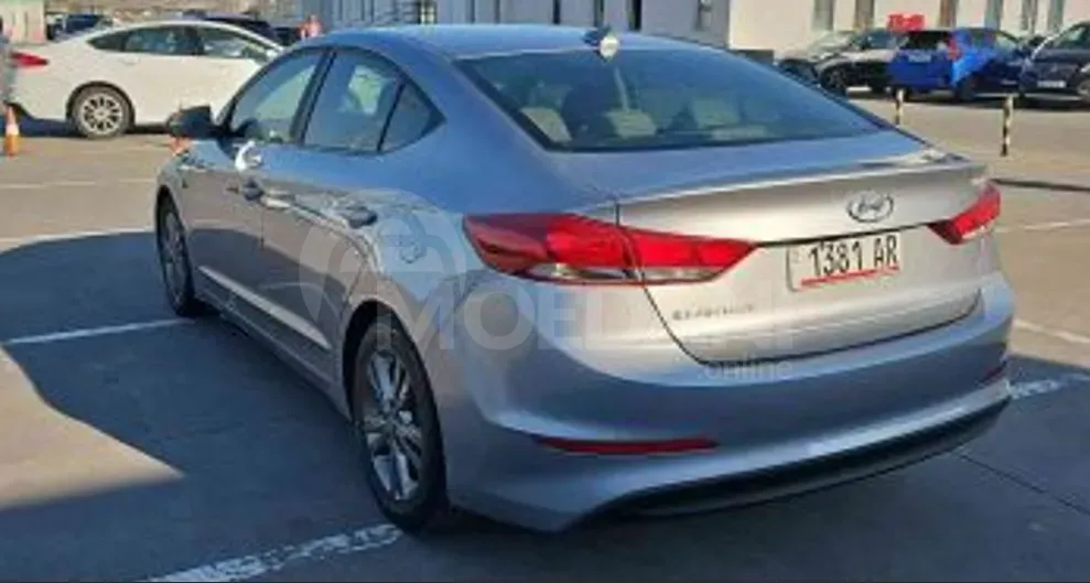 Hyundai Elantra 2017 Tbilisi - photo 5